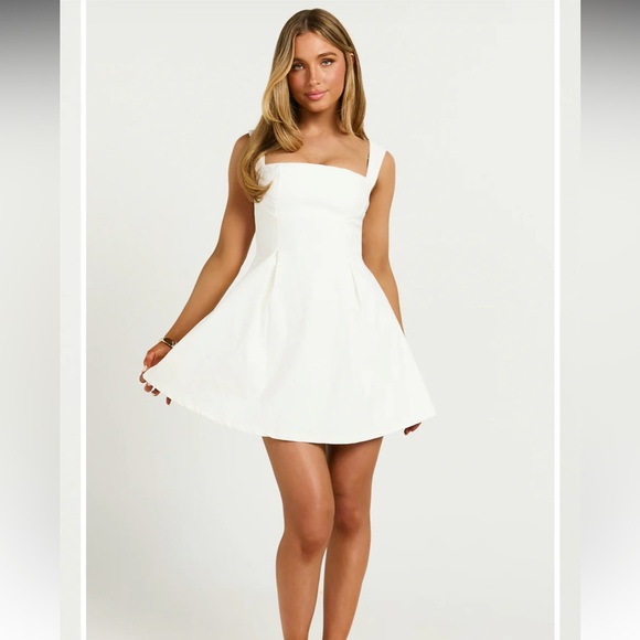 WHITE DRESS - Picture 3 of 5